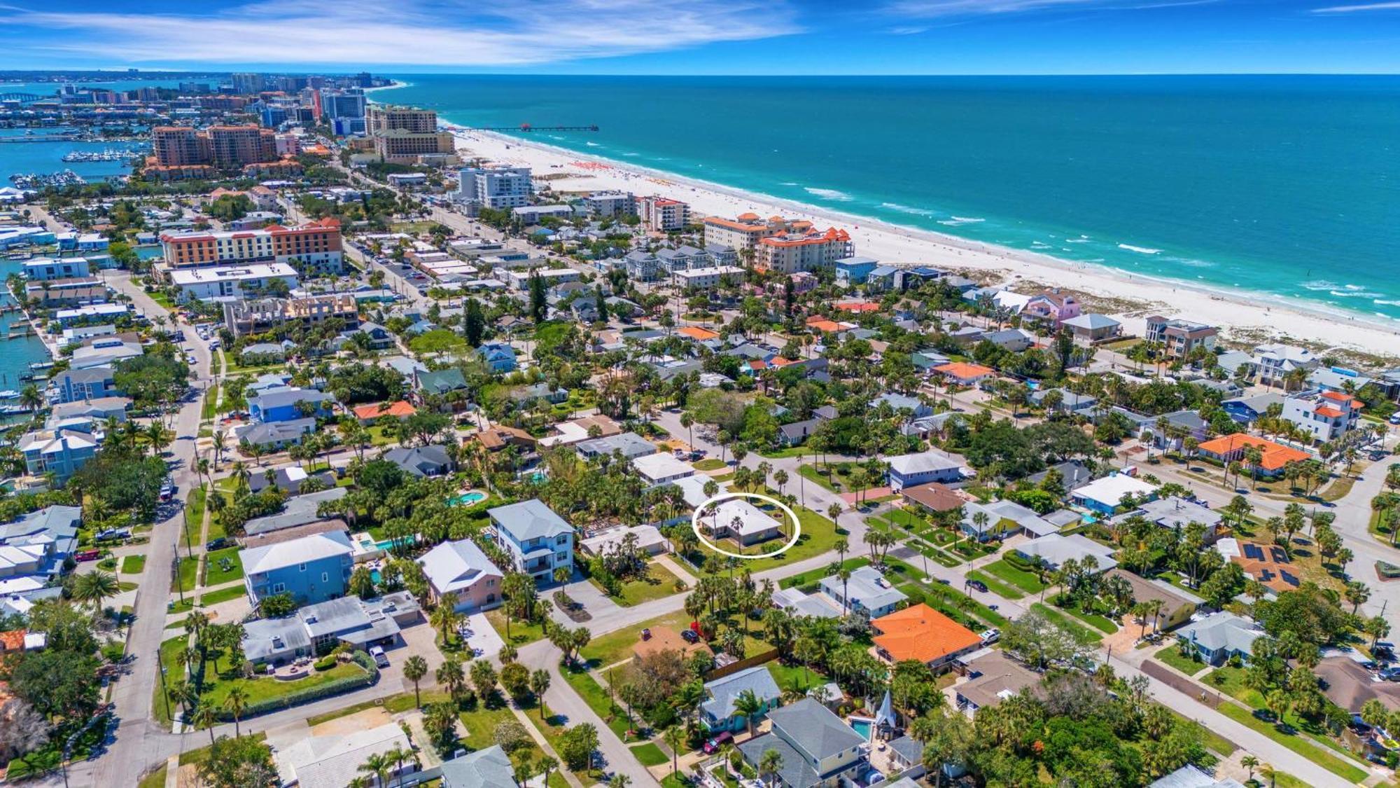 Paradise Corner - Monthly Beach Vacation Rental! Clearwater Beach Exterior photo