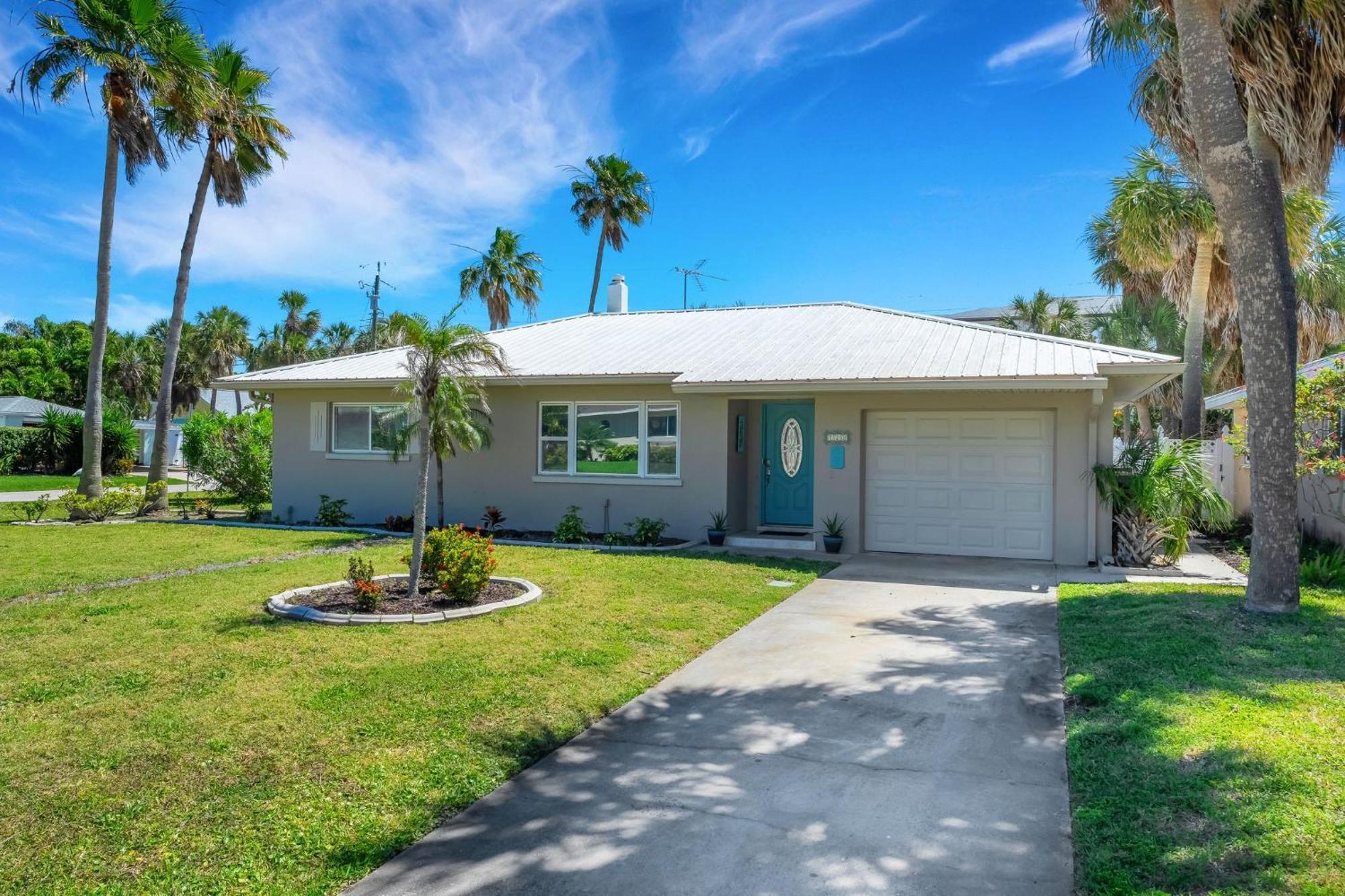 Paradise Corner - Monthly Beach Vacation Rental! Clearwater Beach Exterior photo
