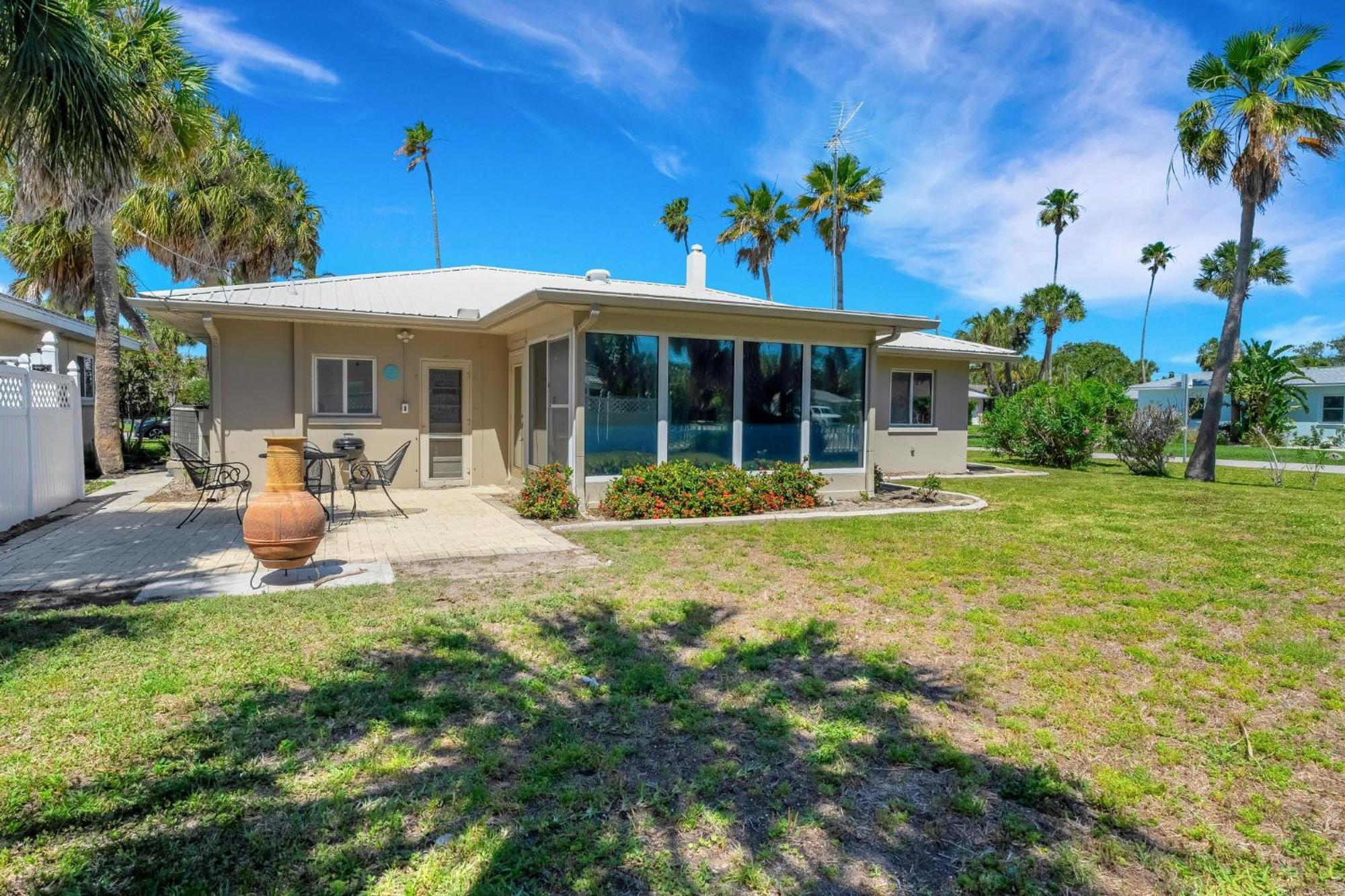 Paradise Corner - Monthly Beach Vacation Rental! Clearwater Beach Exterior photo