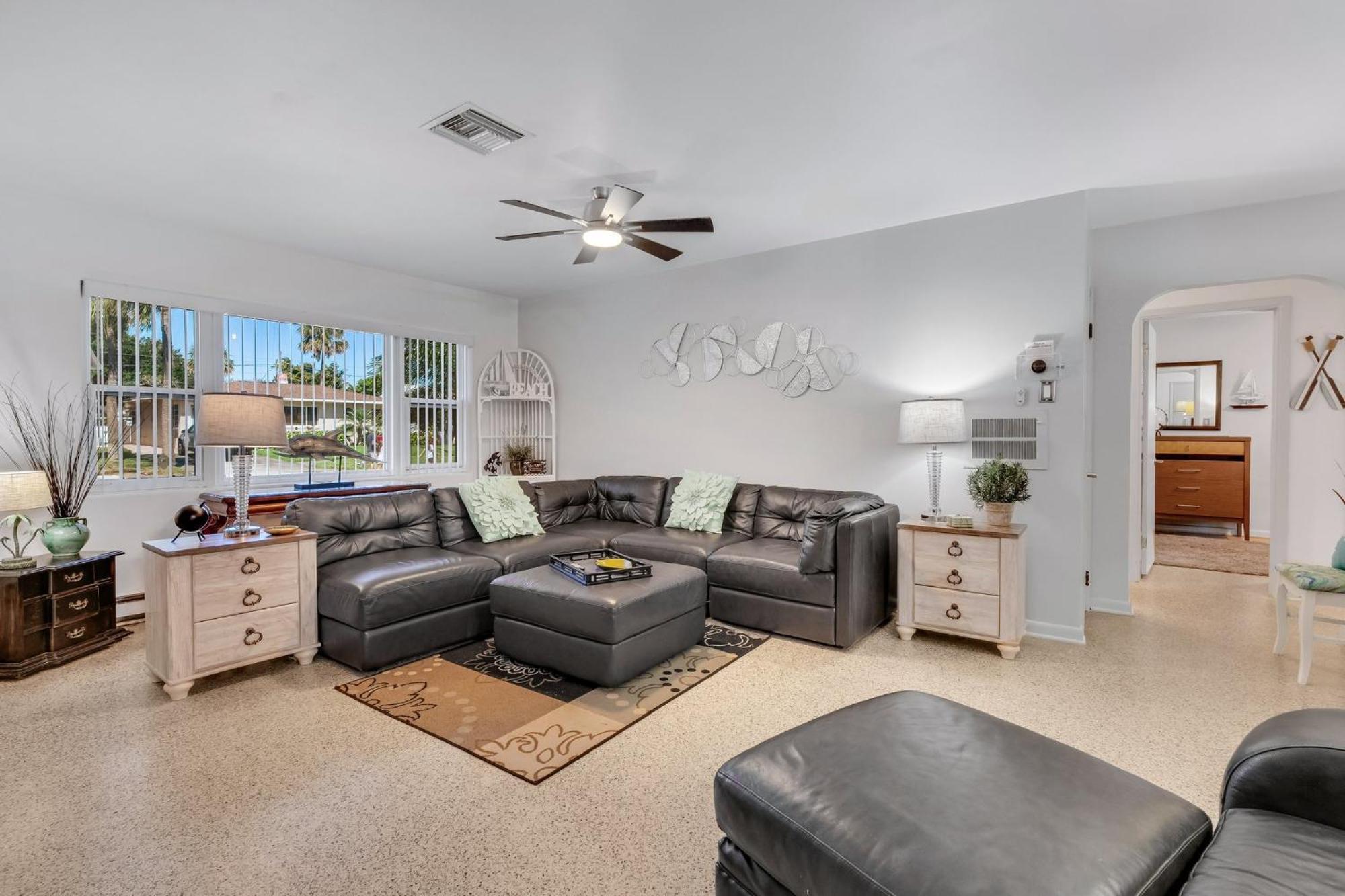 Paradise Corner - Monthly Beach Vacation Rental! Clearwater Beach Exterior photo